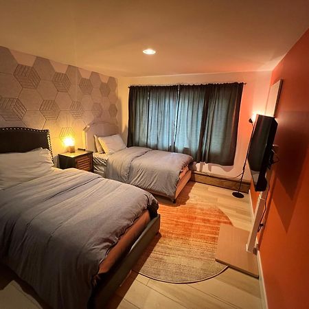 Bed and Breakfast 好丘。Hacho House Yellowknife Exterior foto