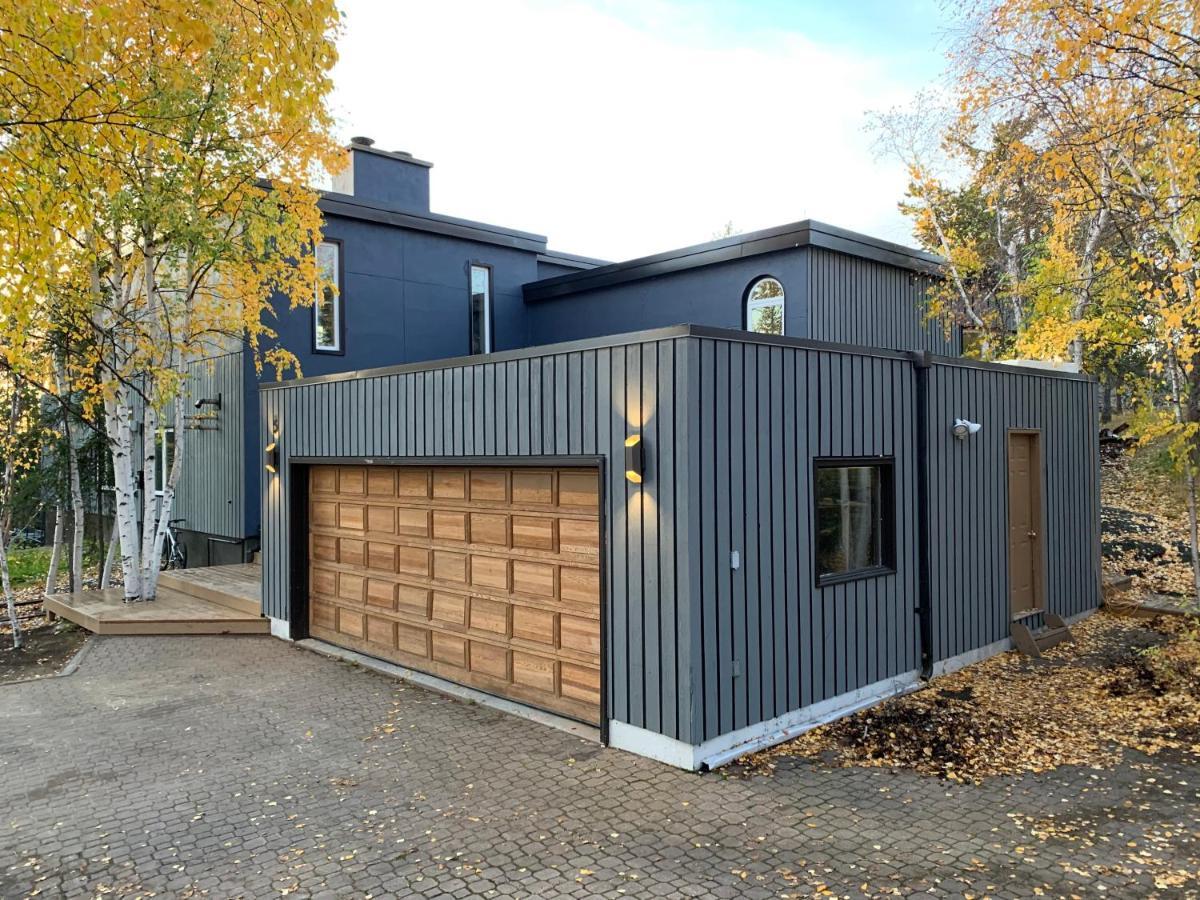 Bed and Breakfast 好丘。Hacho House Yellowknife Exterior foto
